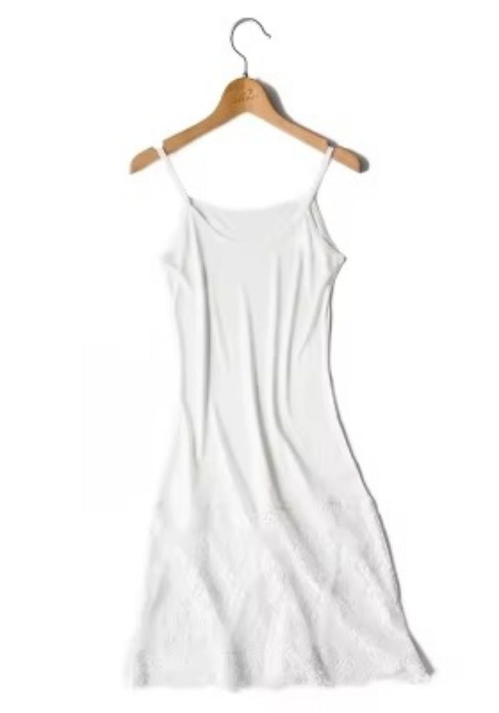 Unterkleid mit Spitze und Seide