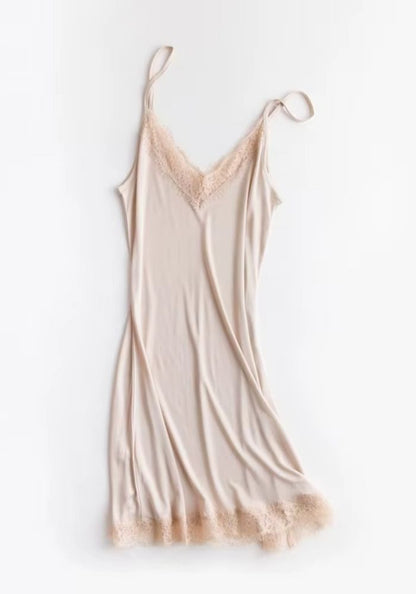 Damen Unterkleider mit Spitze