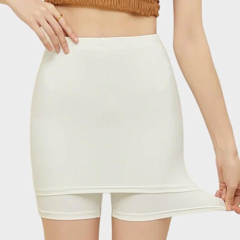 rock-shorts-unter-kleid-umhullend-weiss